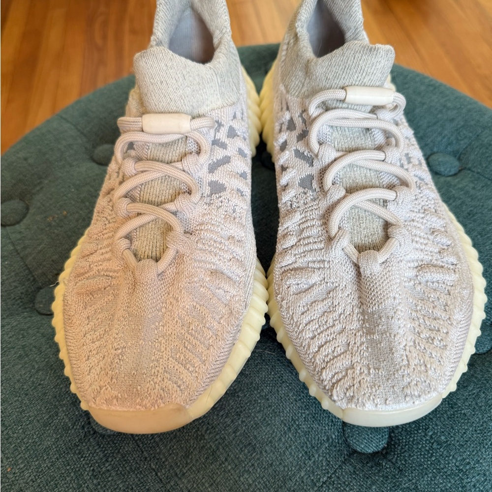 Yeezy Sneakers